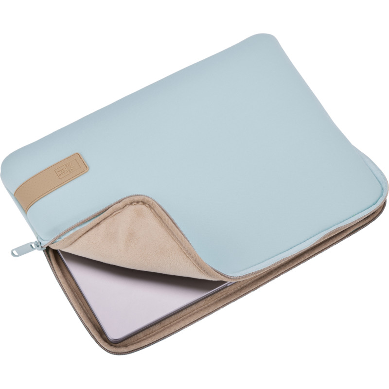 Case Logic 4953 Reflect 14 Macbook Pro Sleeve Gentle Bllue