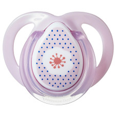 TOMMEE TIPPEE Closer to nature MODA ortodontiskas formas silikona māneklis 0-6m 1gab. GIRL